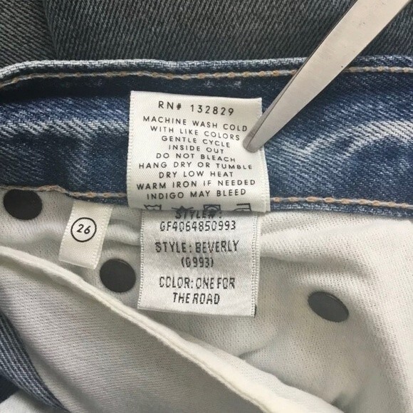 Grlfrnd Beverly One For The Road Denim Long Bermuda Boyfriend Jean Shorts 26 - Picture 12 of 16